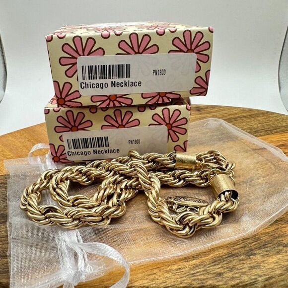 Plunder Design Trendy Fashion Jewelry Chicago Thick Twisted Gold Chain Necklace - Picture 5 of 5